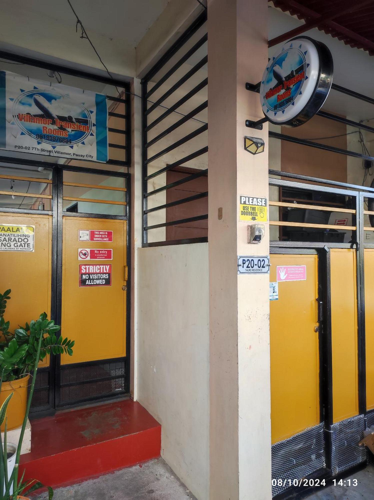 Airport Villamor Transient Rooms Manila Bagian luar foto